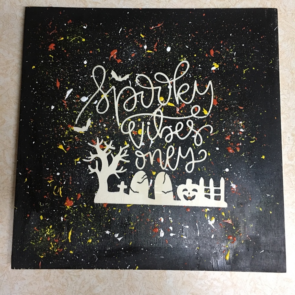 Home decor Halloween sign